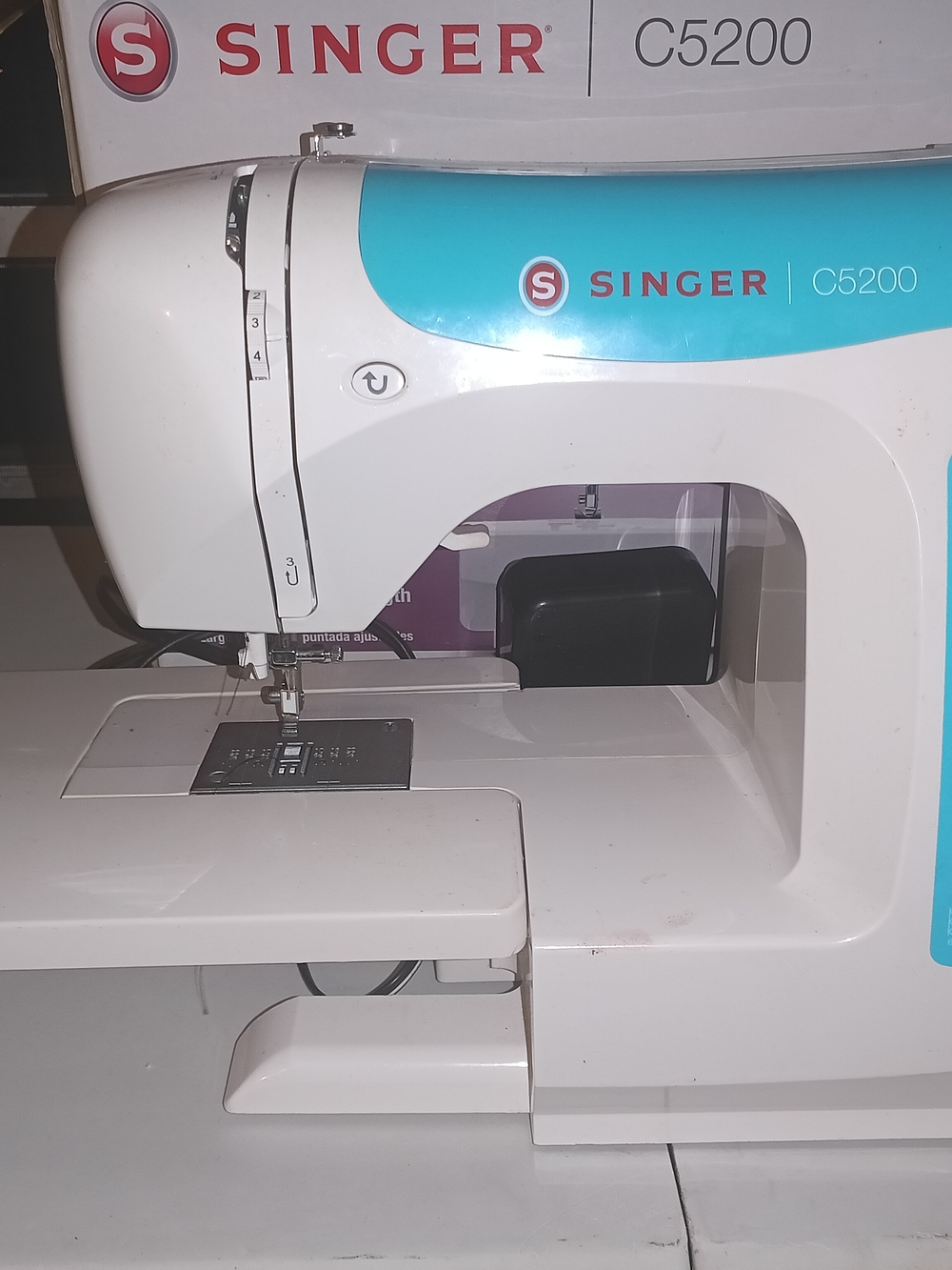 Singer C5200 Home Sewing Machine - White & Turquoise